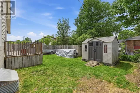 1324 Avenue O Ottawa ON K1G 0A9