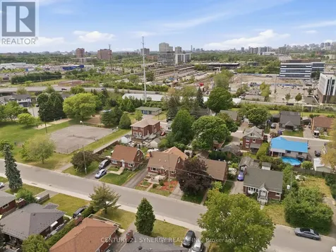 1324 Avenue O Ottawa ON K1G 0A9