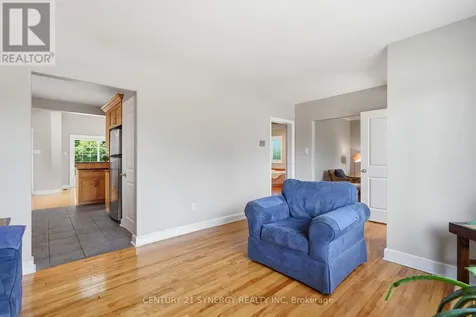 1324 Avenue O Ottawa ON K1G 0A9