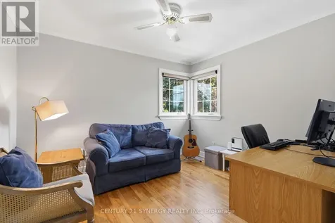 1324 Avenue O Ottawa ON K1G 0A9