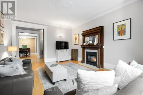 553 Gilmour Street Ottawa ON K1R 5L5