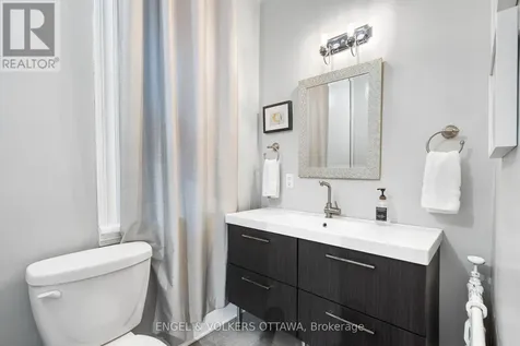 553 Gilmour Street Ottawa ON K1R 5L5