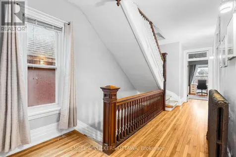 553 Gilmour Street Ottawa ON K1R 5L5
