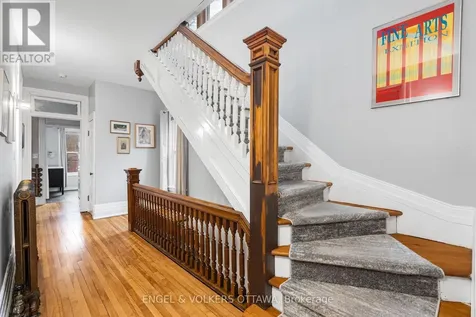 553 Gilmour Street Ottawa ON K1R 5L5