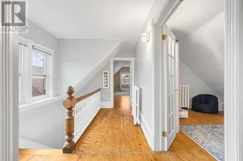 553 Gilmour Street Ottawa ON K1R 5L5