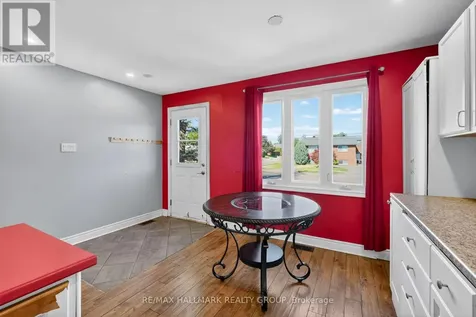 1412 Maxime Street Ottawa ON K1B 3L1