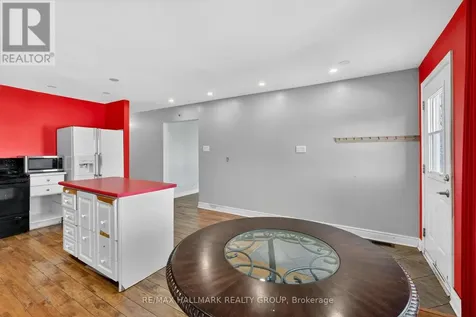 1412 Maxime Street Ottawa ON K1B 3L1