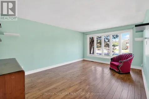 1412 Maxime Street Ottawa ON K1B 3L1