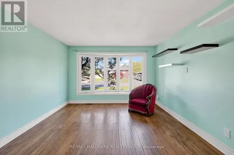 1412 Maxime Street Ottawa ON K1B 3L1