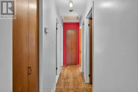 1412 Maxime Street Ottawa ON K1B 3L1