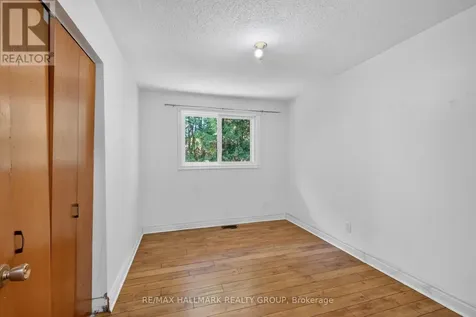 1412 Maxime Street Ottawa ON K1B 3L1