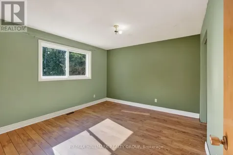 1412 Maxime Street Ottawa ON K1B 3L1