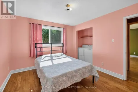 1412 Maxime Street Ottawa ON K1B 3L1