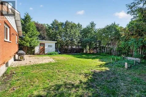 1412 Maxime Street Ottawa ON K1B 3L1
