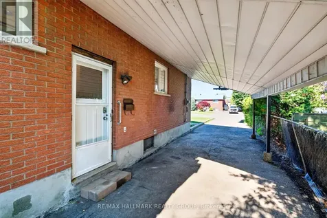 1412 Maxime Street Ottawa ON K1B 3L1