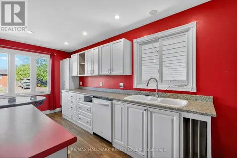 1412 Maxime Street Ottawa ON K1B 3L1