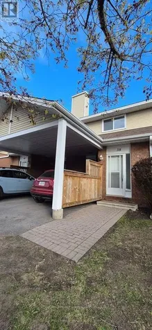38 Paddington Private Ottawa ON K1V 0S7