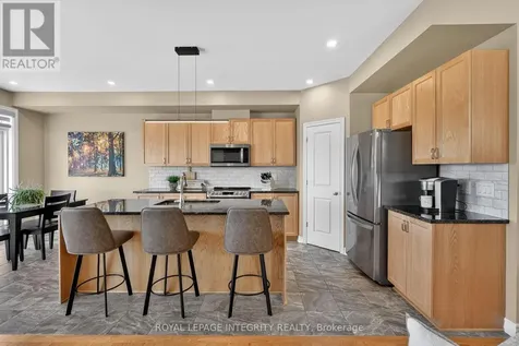 724 Parade Drive Ottawa ON K2S 0Z4