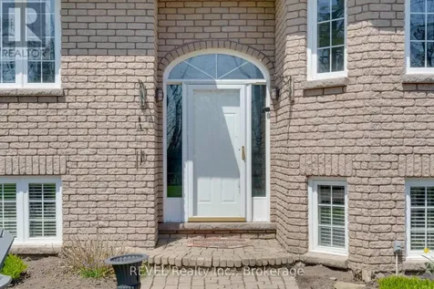 5 Barbara Avenue Oro-medonte ON L0L 2E0