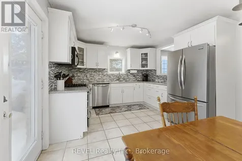 5 Barbara Avenue Oro-medonte ON L0L 2E0