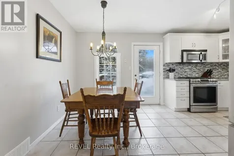 5 Barbara Avenue Oro-medonte ON L0L 2E0
