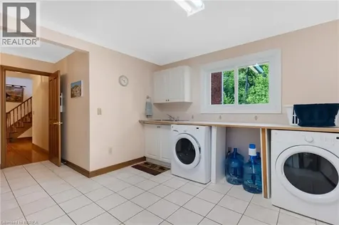 86 Lynden Hill Crescent Brantford ON N3P 1R8