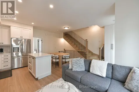 16 Mariners Pier Way Orillia ON L3V 8P4
