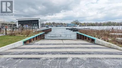 16 Mariners Pier Way Orillia ON L3V 8P4