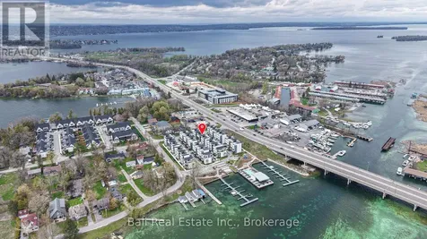 16 Mariners Pier Way Orillia ON L3V 8P4