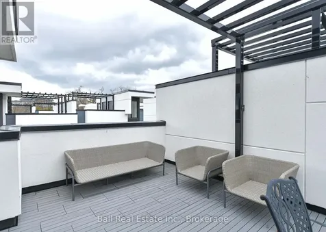 16 Mariners Pier Way Orillia ON L3V 8P4