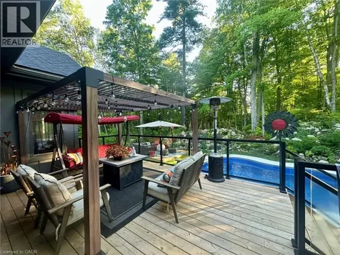 13 Timberrun Court Hamilton ON L0P 1B0