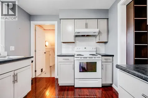 24 Maple Street Kingsville ON N9Y 1L7
