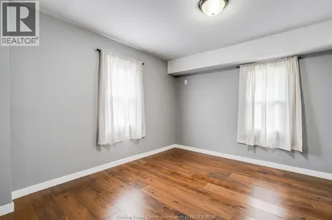 24 Maple Street Kingsville ON N9Y 1L7