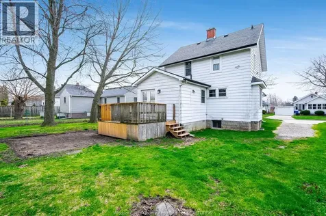 24 Maple Street Kingsville ON N9Y 1L7