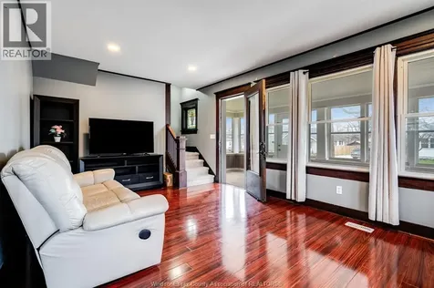 24 Maple Street Kingsville ON N9Y 1L7