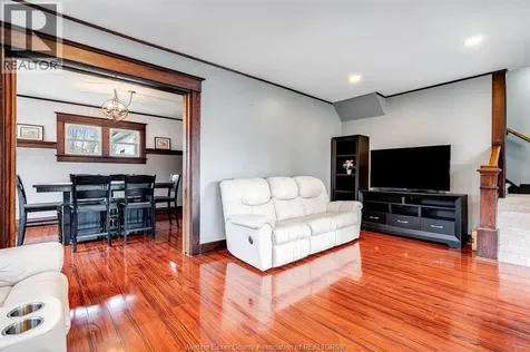 24 Maple Street Kingsville ON N9Y 1L7