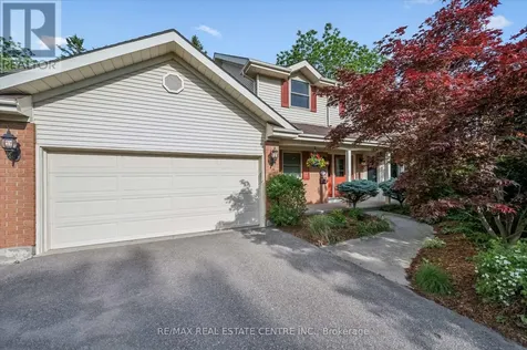 21 Tinatawa Court Kitchener ON N2A 3K4