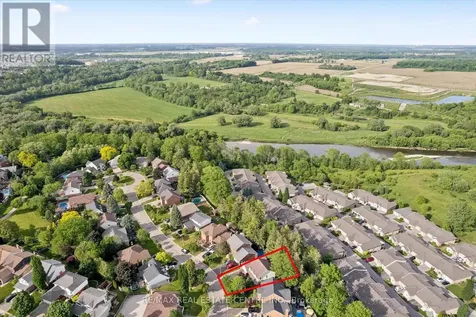 21 Tinatawa Court Kitchener ON N2A 3K4