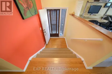 18 Winlock Crescent Ottawa ON K2G 3X4