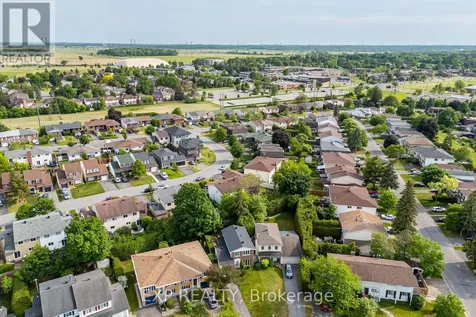 18 Winlock Crescent Ottawa ON K2G 3X4