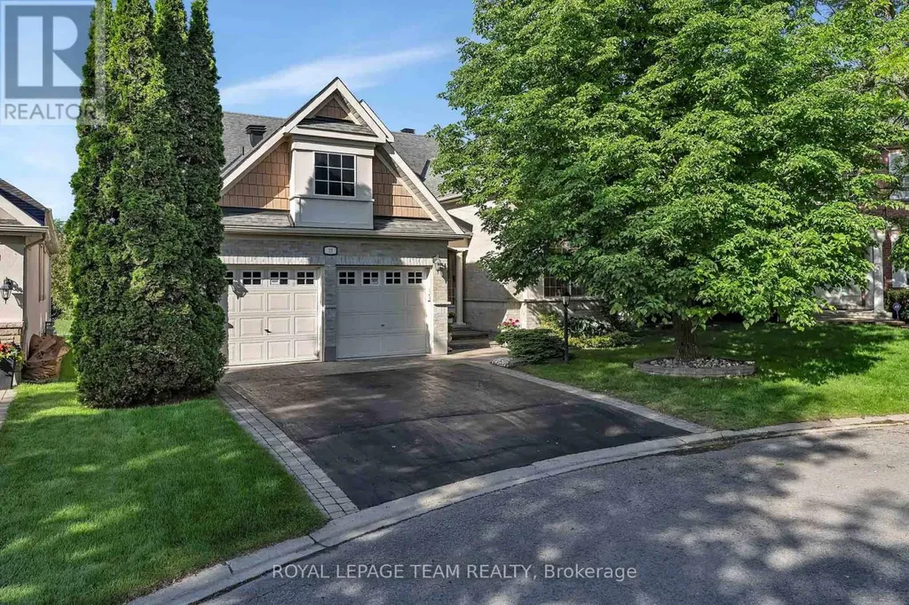 32 Silverthorn Court Ottawa ON K2J 4Y2