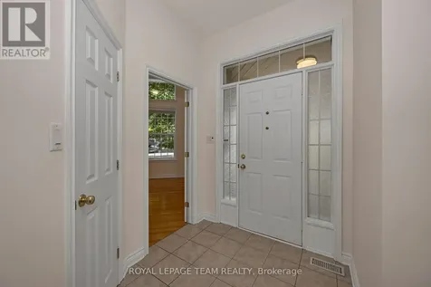 32 Silverthorn Court Ottawa ON K2J 4Y2