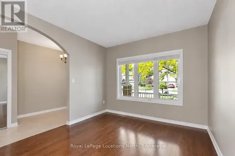 19 Kells Crescent Collingwood ON L9Y 0A8