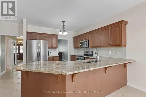 19 Kells Crescent Collingwood ON L9Y 0A8