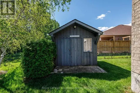 19 Kells Crescent Collingwood ON L9Y 0A8