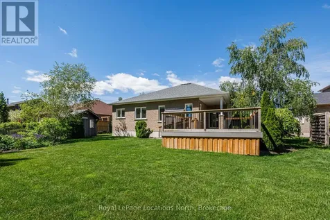 19 Kells Crescent Collingwood ON L9Y 0A8