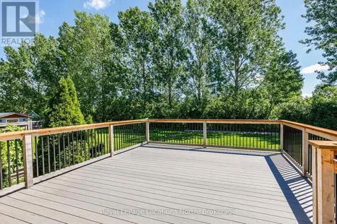 19 Kells Crescent Collingwood ON L9Y 0A8