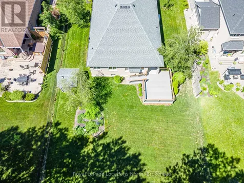 19 Kells Crescent Collingwood ON L9Y 0A8
