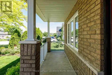 19 Kells Crescent Collingwood ON L9Y 0A8