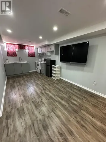 233 Powell Street Brantford ON N3T 0J3
